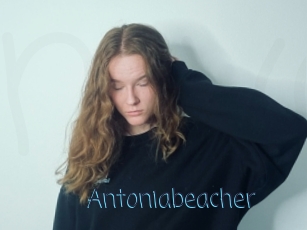 Antoniabeacher