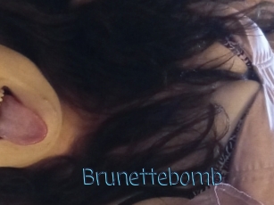 Brunettebomb