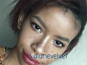 Lalunevelvet